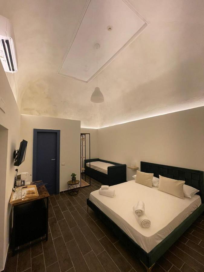 Palazzo Belmosto Naples Extérieur photo