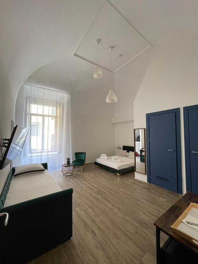 Palazzo Belmosto Naples Extérieur photo