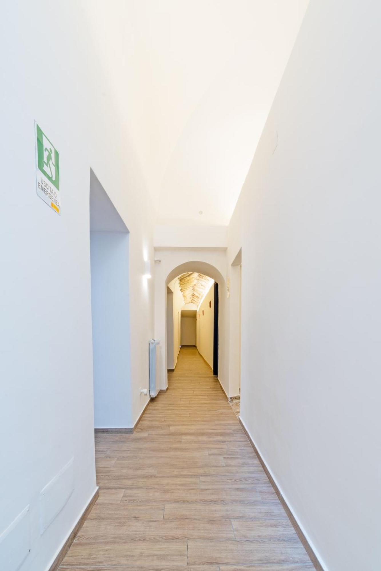 Palazzo Belmosto Naples Extérieur photo